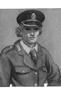 Anno 1961
Poliziotta: 30 anni, fisico atletico ed addestrato, espressione concentrata, molto reattiva. In divisa. b&n 4